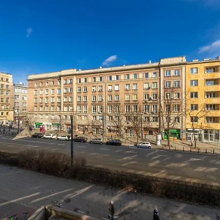 Апартаменты Downtown - Location, Metro&trams Nearby - By Rentujemy *