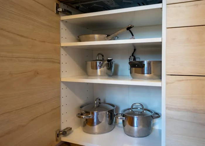 Downtown - Location, Metro&trams Nearby - By Rentujemy