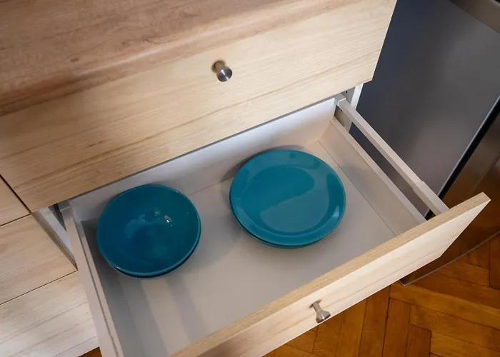 Апартаменты Downtown - Location, Metro&trams Nearby - By Rentujemy