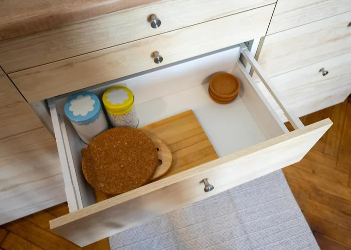 Downtown - Location, Metro&trams Nearby - By Rentujemy Апартаменты Варшава