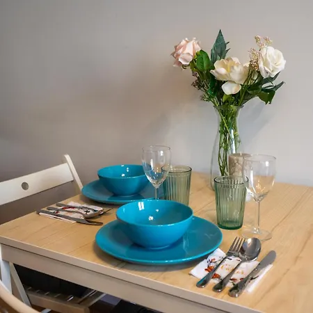 Downtown - Location, Metro&trams Nearby - By Rentujemy Warschau