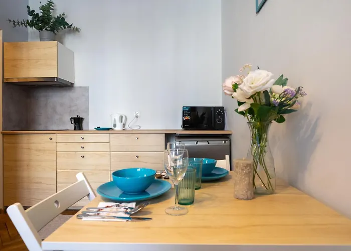 Appartement Downtown - Location, Metro&trams Nearby - By Rentujemy Varsovie