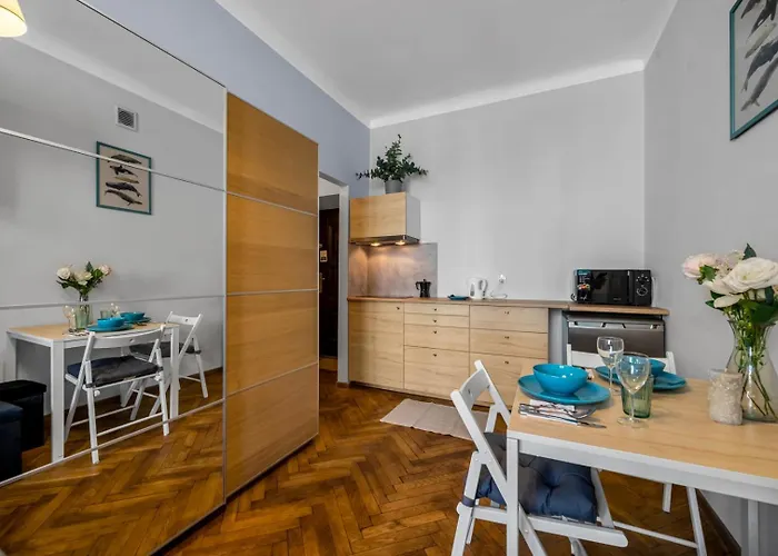 Appartement Downtown - Location, Metro&trams Nearby - By Rentujemy *